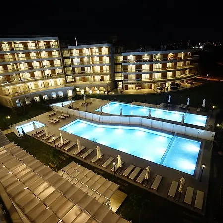 Casa De Playa Luxury And Курортний комплекс 4*